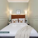 Poeticstay - Opera Paryż