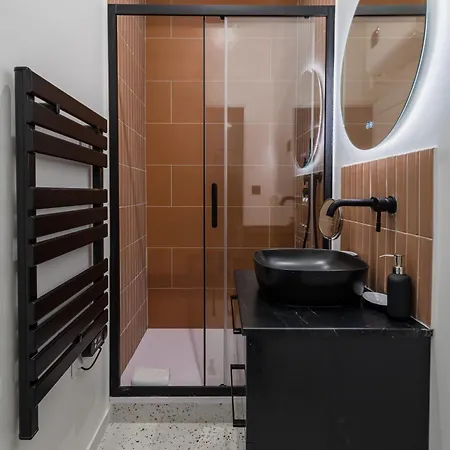 Poetic - Opera Apartment *