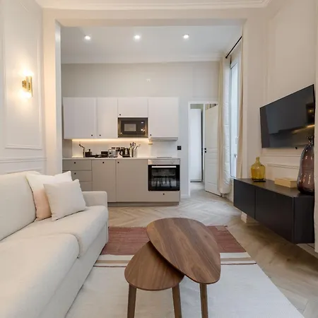 Apartment Poetic - Opera