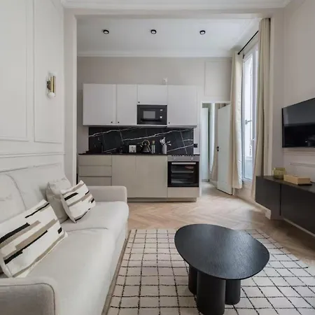 Poeticstay - Opera *