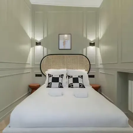 Appartamento Poeticstay - Opera