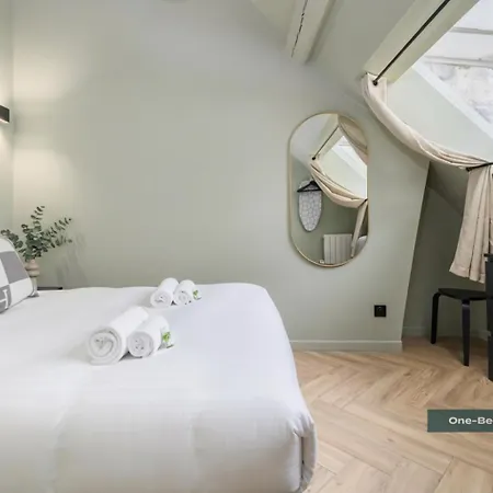 Poeticstay - Opera *