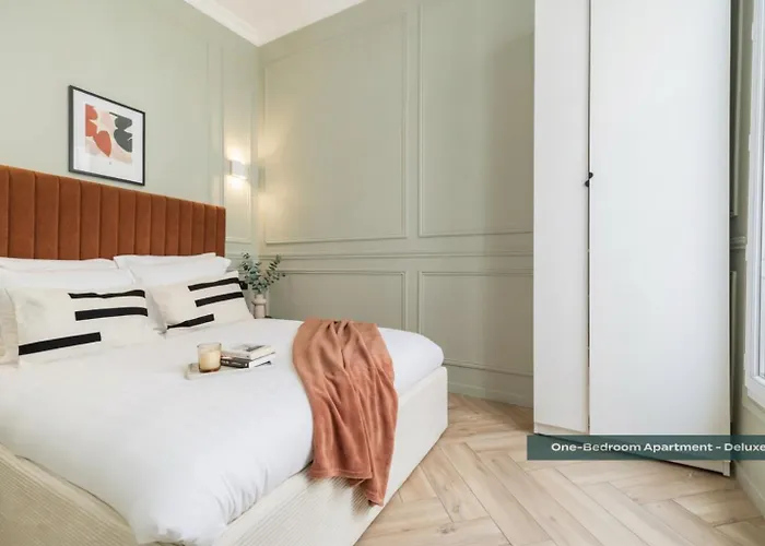 Poeticstay - Opera