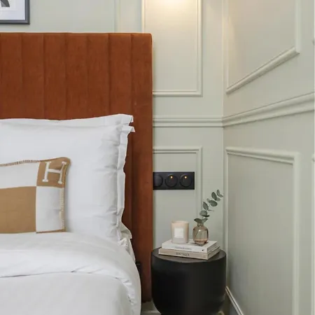 Poeticstay - Opera *