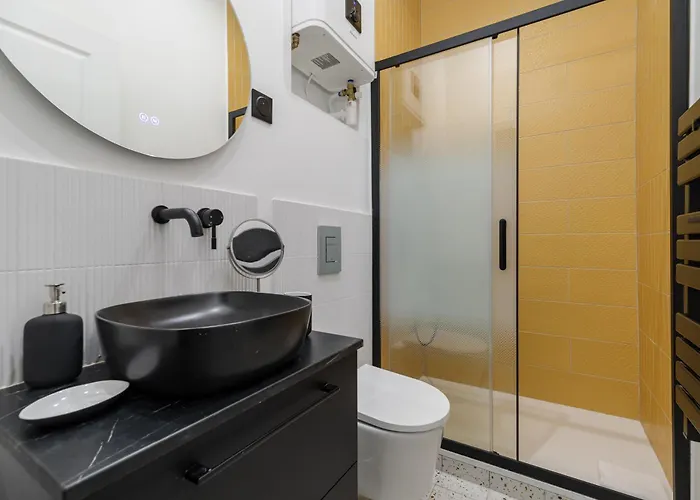 Poeticstay - Opera דירה