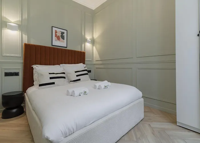 Poeticstay - Opera *