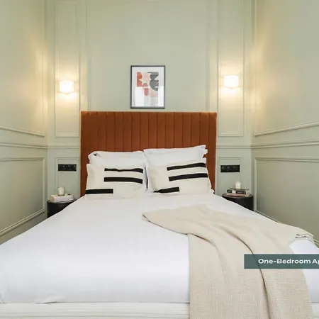 Poeticstay - Opera