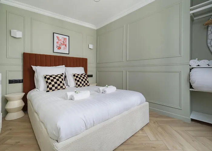 Poeticstay - Opera Daire *